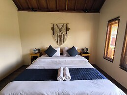 Botanika Estate