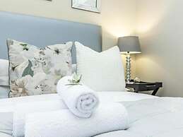 Hermanus Cliff Path Lodge