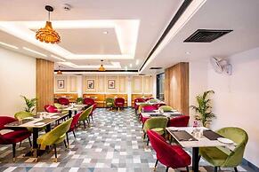 Hotel Raaj Palace