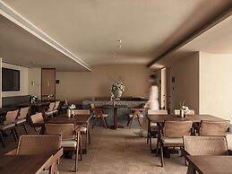 Atour Origin Hotel