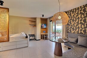 Mahana Suite