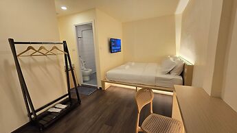 Norns Silom Cafe & Stay
