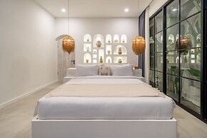 White Shell Villa 1
