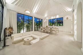 White Shell Villa 1