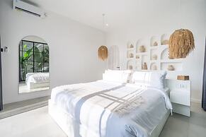 White Shell Villa 1