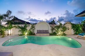 White Shell Villa 1
