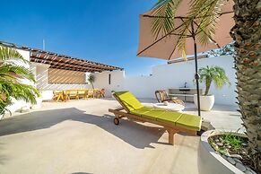 Darina Villa