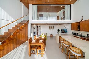 Darina Villa