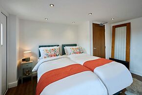 Host Stay Beagle Barn