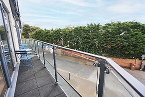 Host Stay 2b Hamilton Road