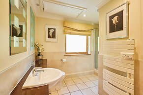 Host Stay Lodge 32
