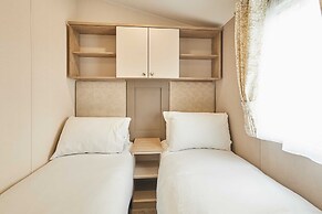 Host Stay Stag Lodge