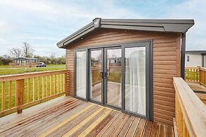 Host Stay Stag Lodge