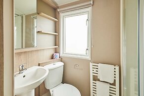 Host Stay Stag Lodge