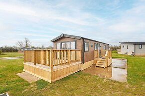 Host Stay Stag Lodge