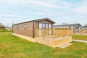 Host Stay Stag Lodge