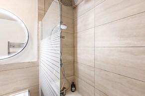Host Stay Essex Place