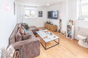 Host Stay Essex Place
