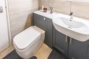 Host Stay Essex Place