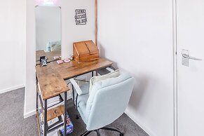 Host Stay Essex Place