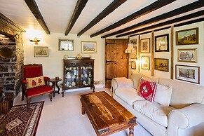 Host Stay Wistermead Cottage