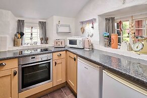 Host Stay Wistermead Cottage
