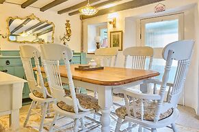Host Stay Wistermead Cottage