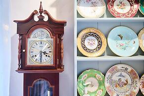 Host Stay Wistermead Cottage
