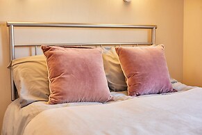 Host Stay Ness Lodge