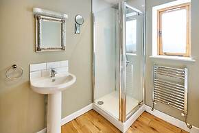 Host Stay The Tiled Cottage