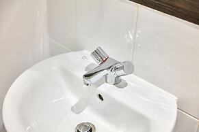 Host Stay Flat 3 4 Leigh Street