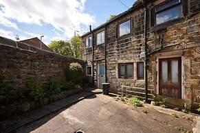 Host Stay Lower Cross Lee Cottage