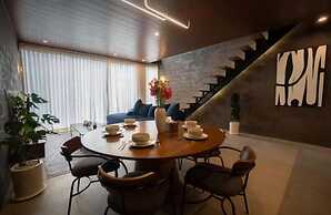 Luxury 3BR Townhouse