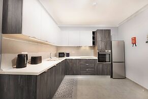 Spacious 2BR Podium Marina near Valletta