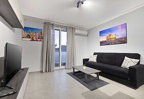Spacious 2BR Podium Marina near Valletta
