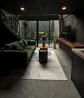 Wolu Designer Loft - Private Pool