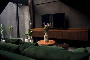 Wolu Designer Loft - Private Pool