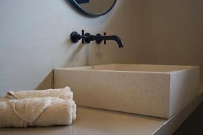 Wolu Designer Loft - Private Pool
