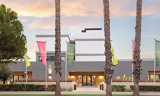 The Residential Club Blink