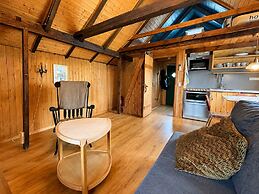Traditional Cabin with Sea View