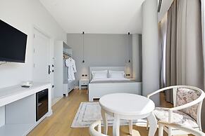 Cela Hotel