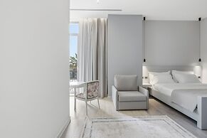 Cela Hotel