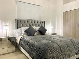 Duplex Penthouse With Private Jacuzzi!