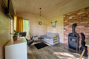 Comfortable Holiday Home no. 4B With a Fireplace