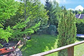 Lakeside Holiday Villa, Private Garden