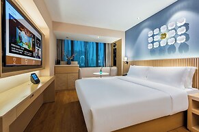 Crystal Hotel GuiYang Fountain