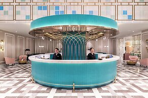 Crystal Hotel GuiYang Fountain