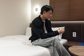 ONJAE STAY SEONGSU