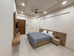 Carnival Inn