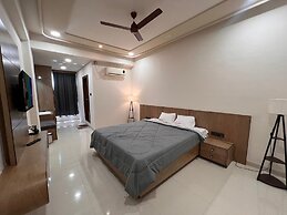 Carnival Inn